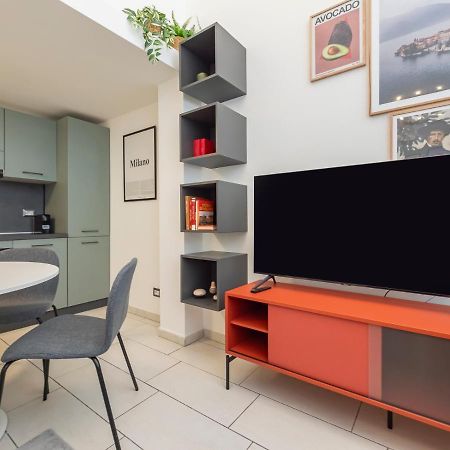 Ihost Apartment - Romilli 17A Милано Екстериор снимка